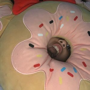 Meet your Posher, Norma